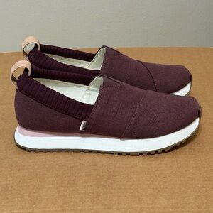 TOMS Resident Burgundy Slip-On Sneakers